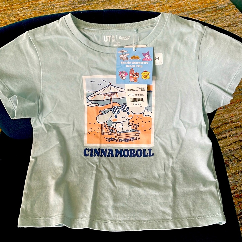 NWT Uniqlo Sanrio Cinnamoroll T-Shirt
